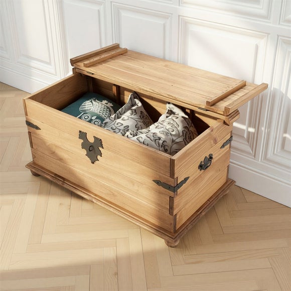 Corona Storage Trunk, Pine