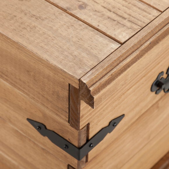Corona Storage Trunk, Pine